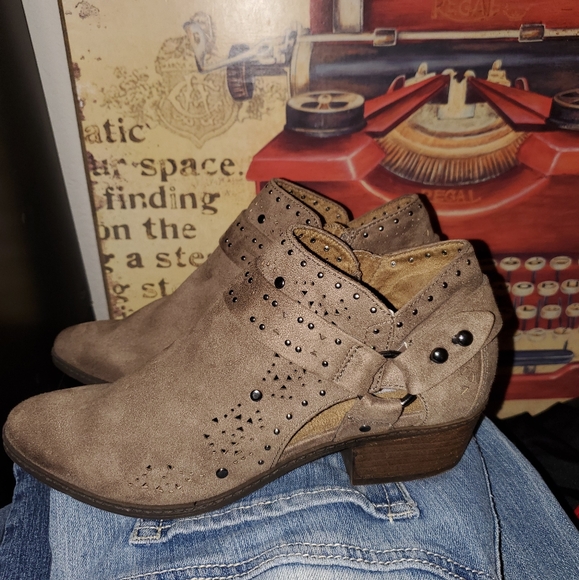 Charming Charlie Shoes - Charming Charlie ankle booties Size 9